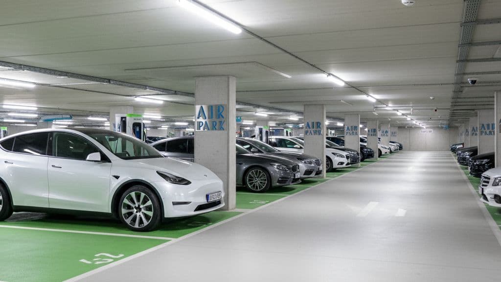 O Guia Essencial: Estratégias de Estacionamento nos Aeroportos Nacionais 2025